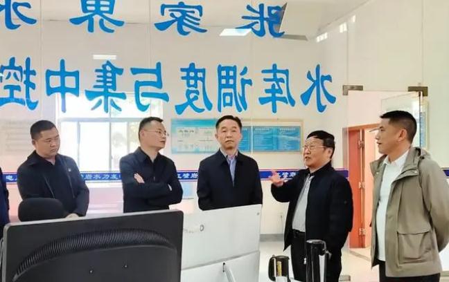 刘卫兵展开巡河使命并调研防汛备汛有关环境